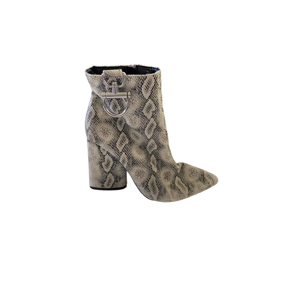 Cape Robbin Snakeskin Ankle Boots Cream Size 8 - Image 3
