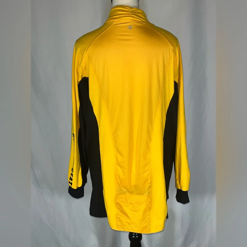 Colosseum Wichita State Shockers Women’s 1/4 Zip Athletic Jacket - Image 4