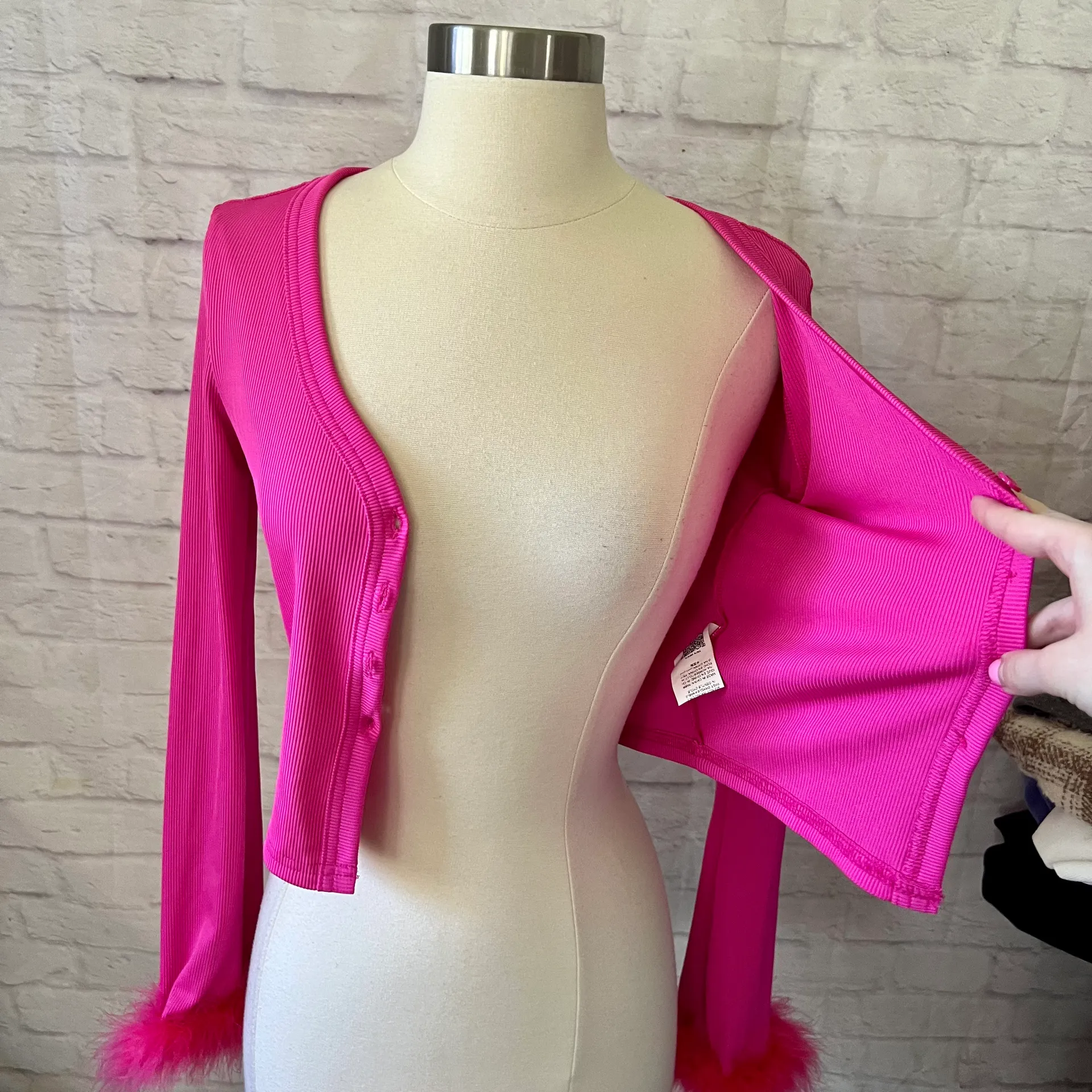 NEW Pink Feathered Cardigan - Image 11