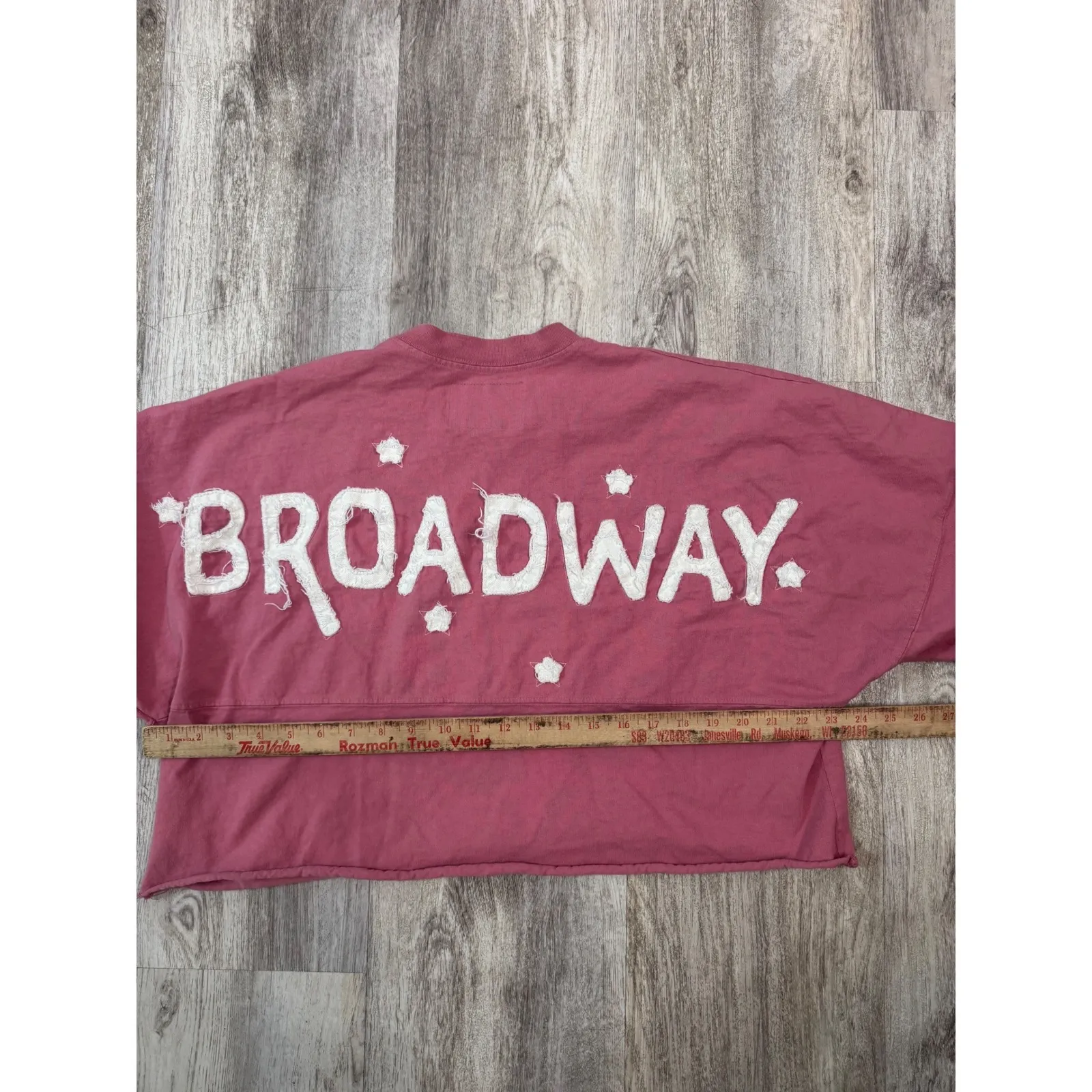 SPIRIT JERSEY Womens Pink Broadway Cropped T Shirt Short Sleeve Top Size L - Image 7