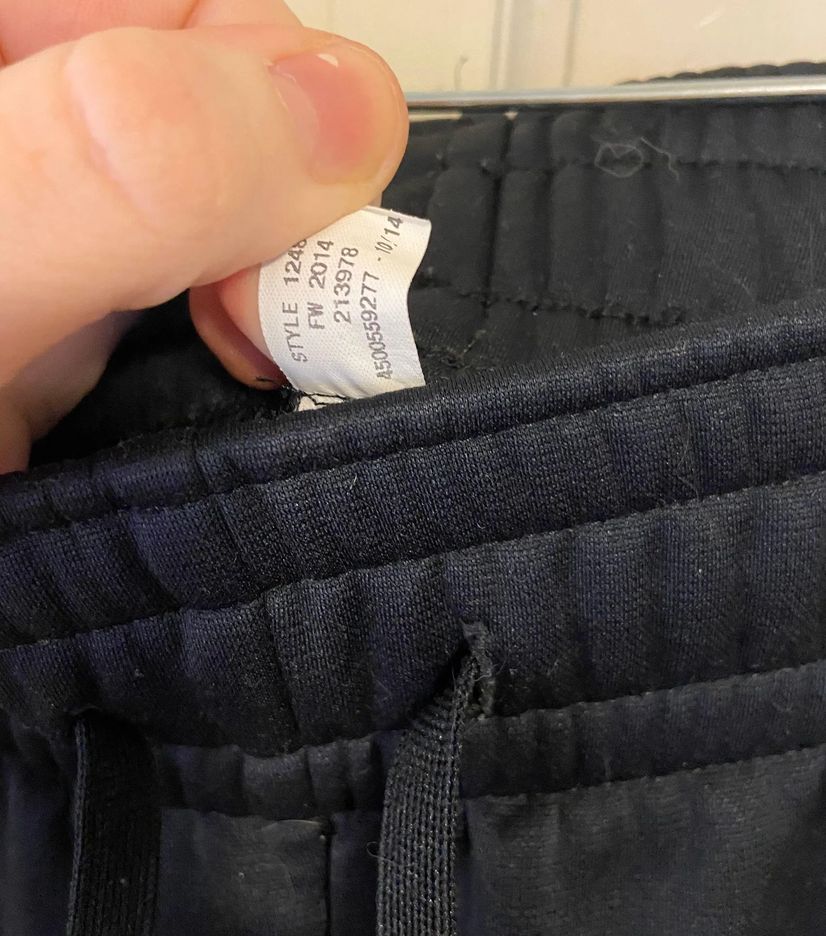 black warm storm gear sweatpants - Image 6