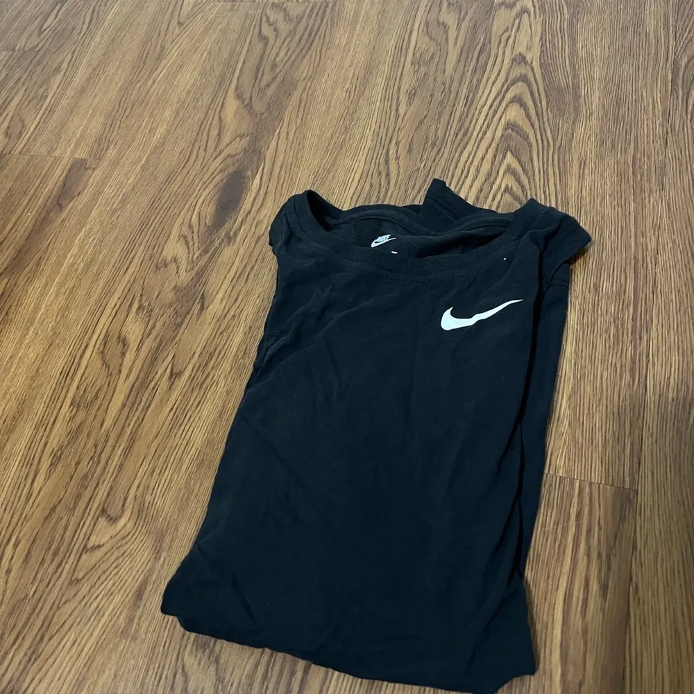 NWT Nike Black Dry High Neck Tank Top Size Small - Image 3