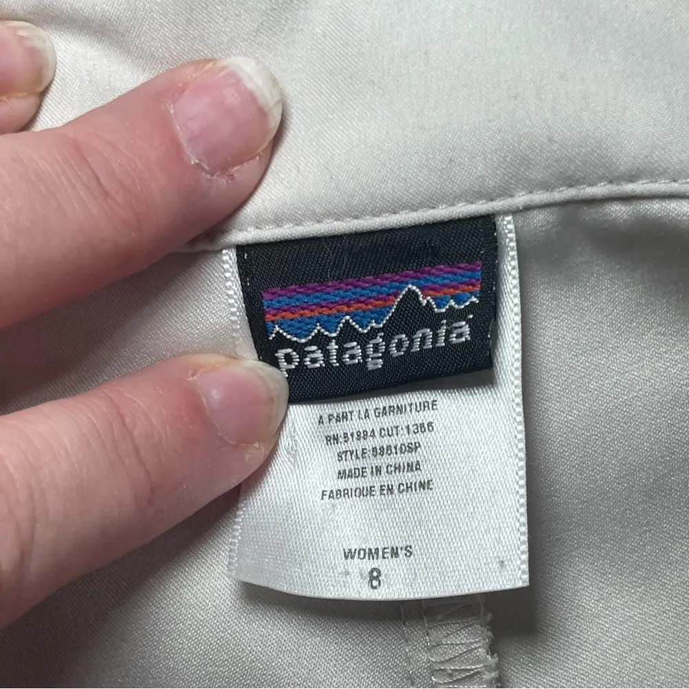 PATAGONIA Women’s Skort Size 8 Khaki Golf Hiking Tennis Pickleball Athletic - Image 6