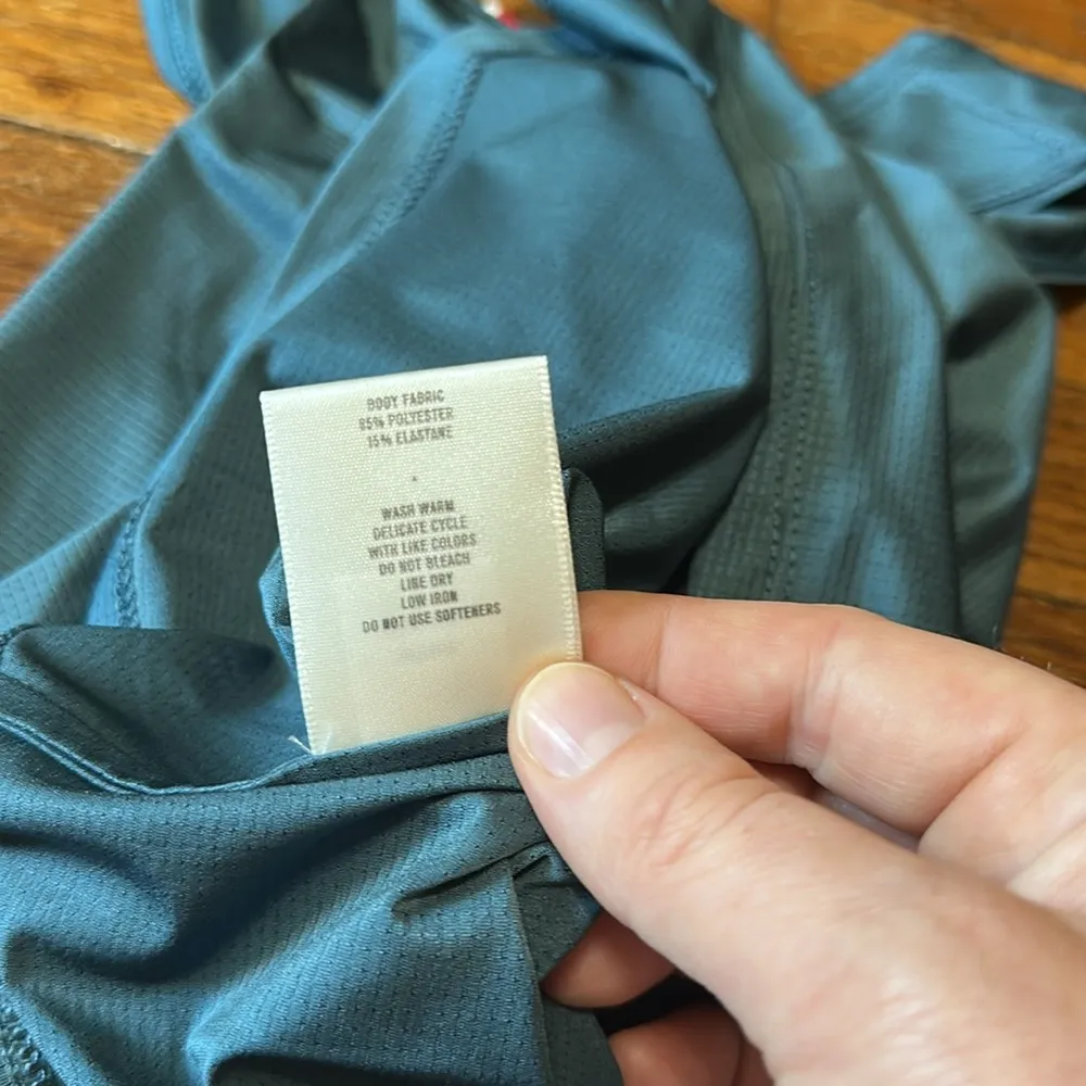 Tracksmith Women’s Twilight Crop Tank, XL Blue - Image 5