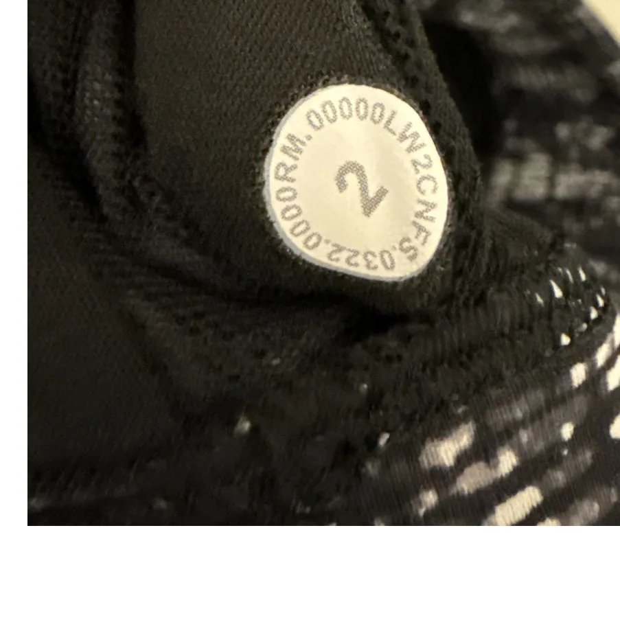 Lululemon Energy Bra Longline Black Medium Support Racer Back Sports Bra Size 2 - Image 4