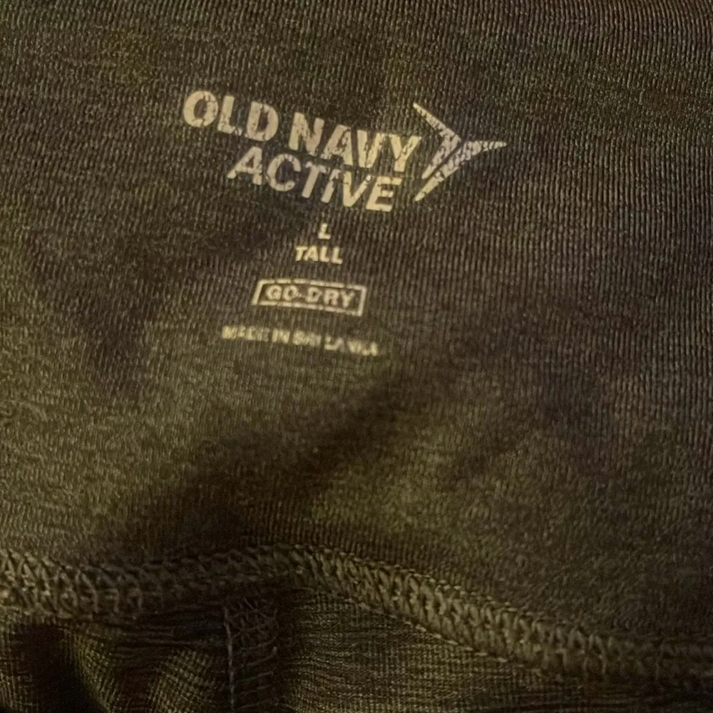 Old Navy Active Women’s Leggings Gray Go-Dry Colorblock - Image 3