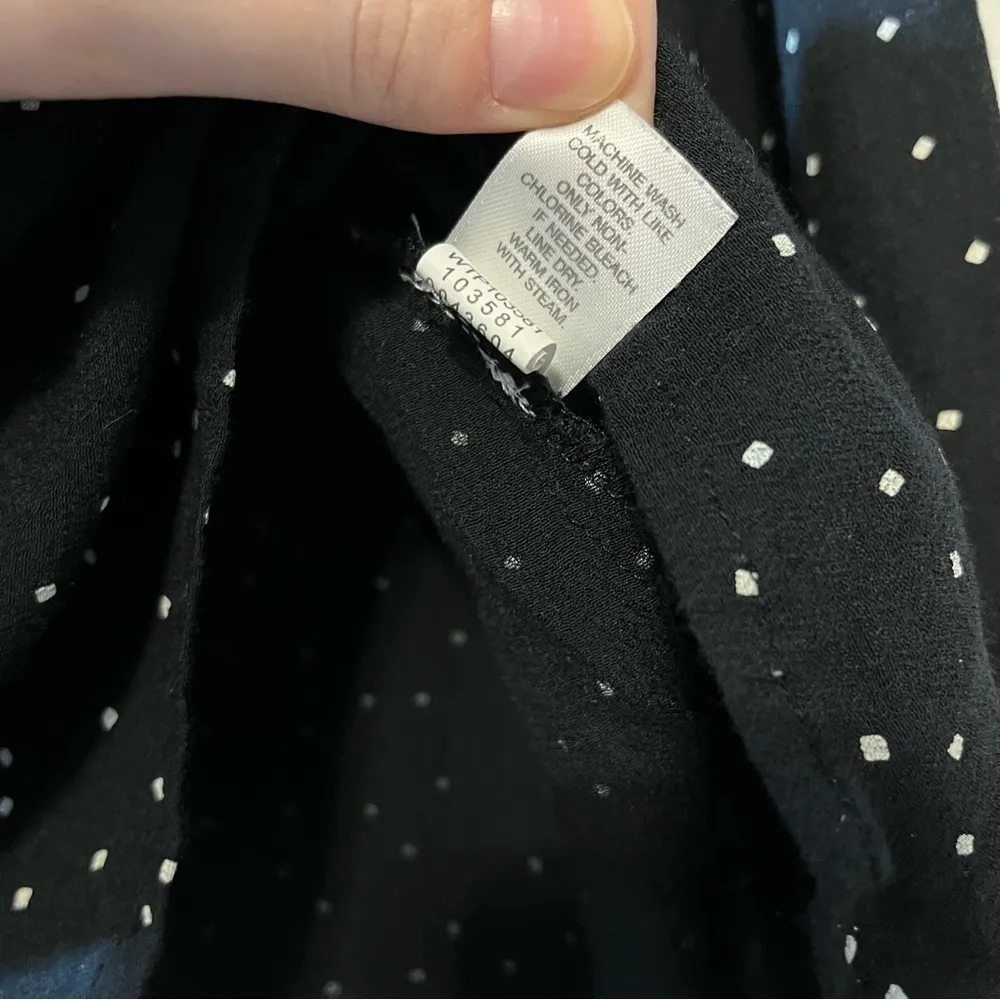 J. Jill Pleated White Square Polka Dot Button Down Shirt - Image 9