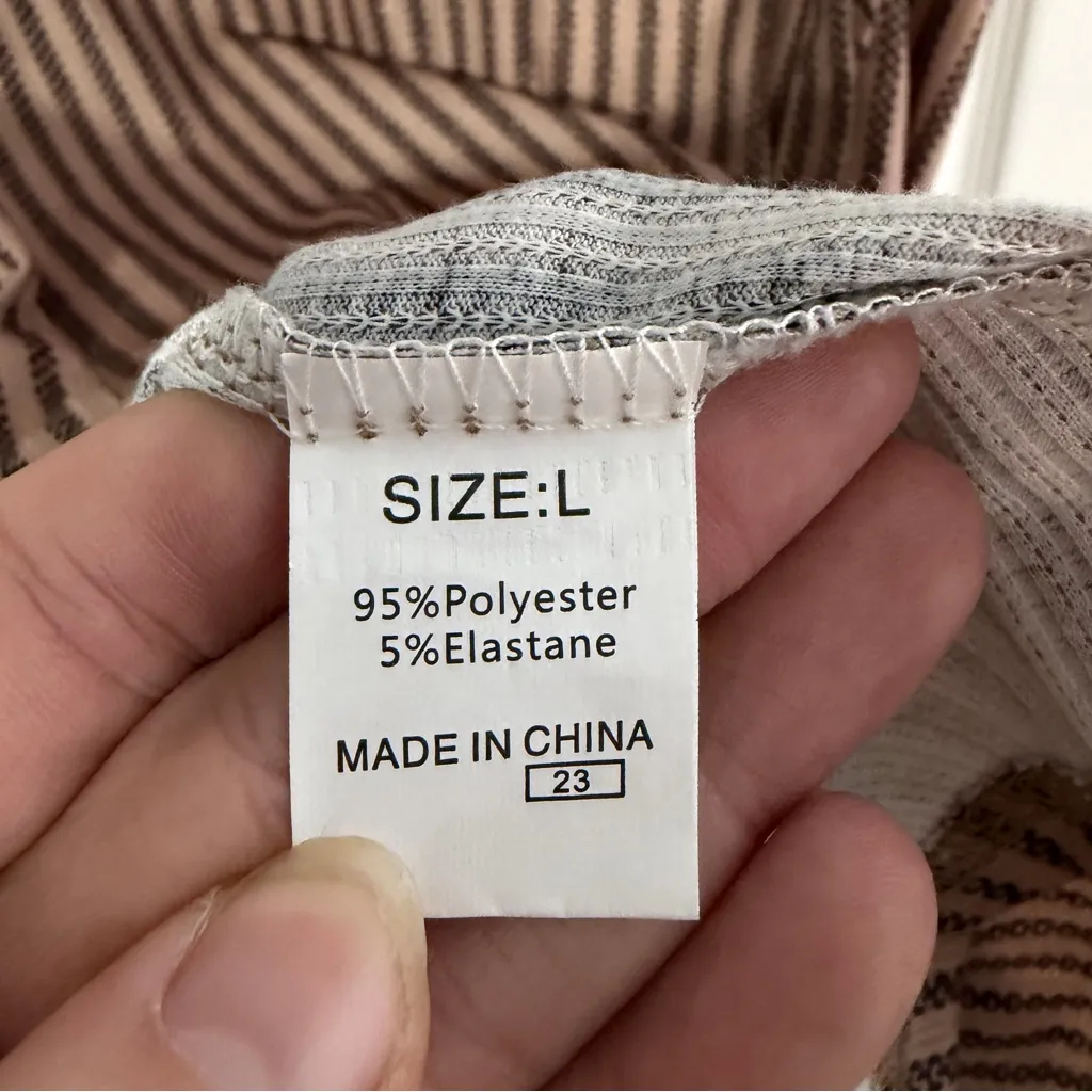 Brown black striped ruffle sleeve blouse size large - Image 3