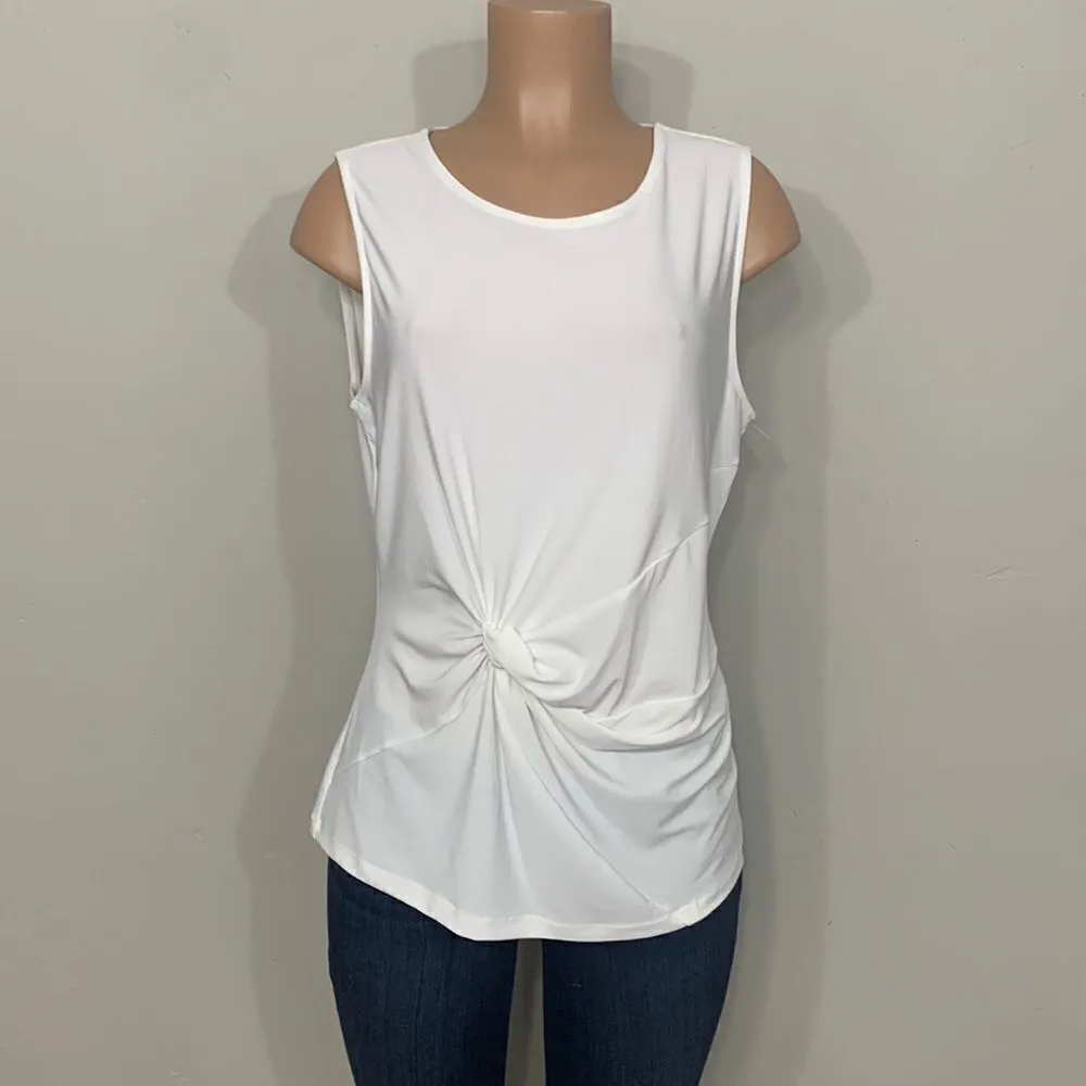 DKNY white top. New - Image 3