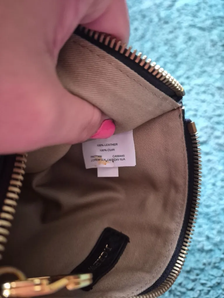 J.Crew Black Leather Card Holder - Image 10