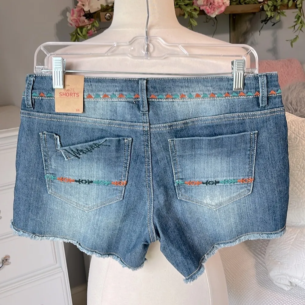 Denim Jean Shorts Western Aztec Cutoffs New Oversized 5/6 Womens - Image 11