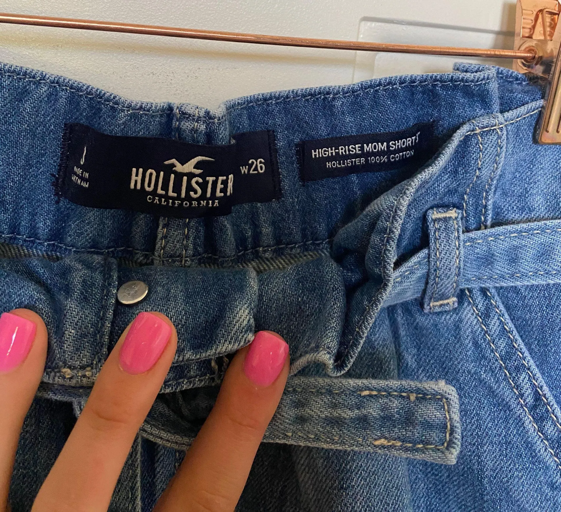 Hollister Paper-Bag Waist Mom Shorts - Image 3