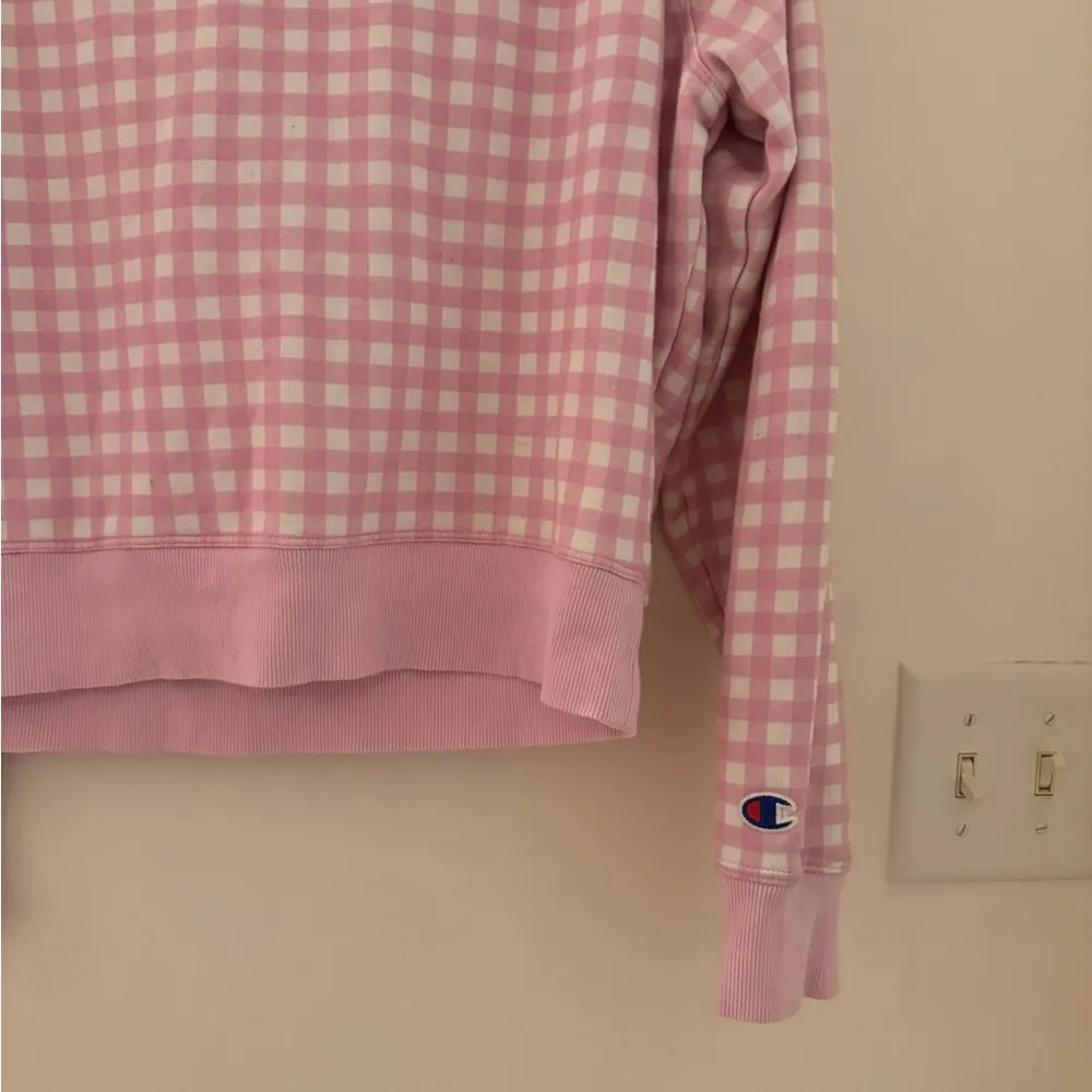 champion pink and white crewneck sweatshirt size M - Image 3