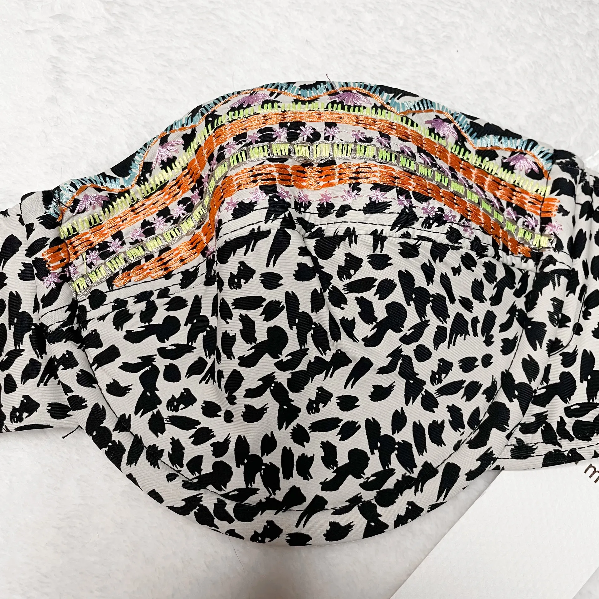 Embroidered Strapless Bikini Top - Image 6