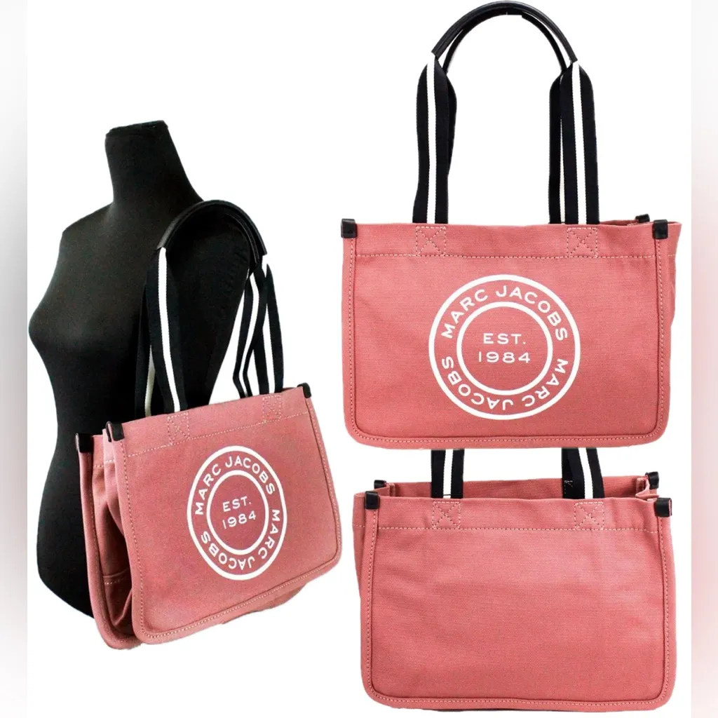 NWT Marc Jacobs THE SIGNET TOTE BAG Medium
Canvas Bag - Image 2