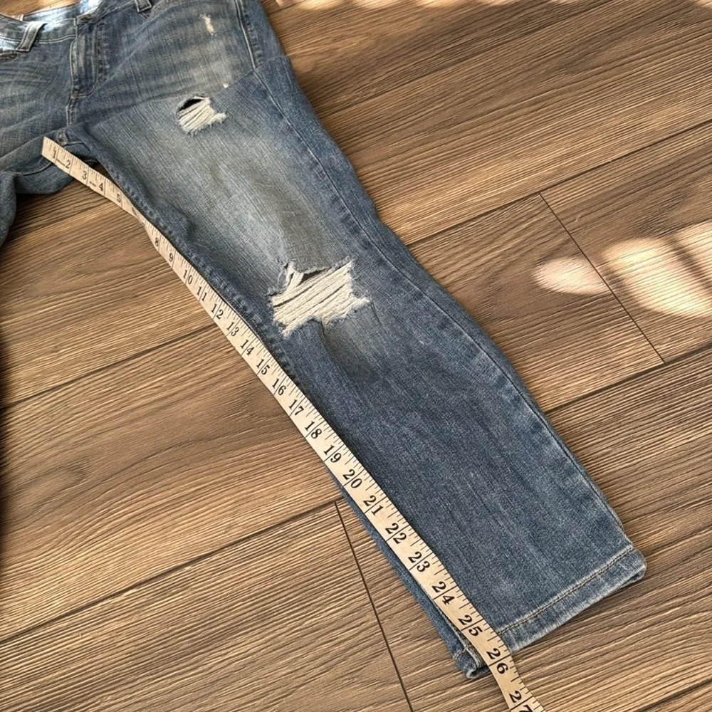 Morrison surfer girl size 26 Distressed Blue Jeans - Image 9