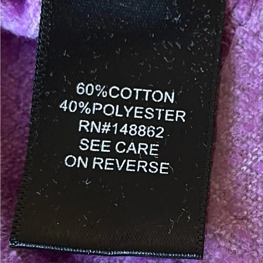 two tone, very soft sweatshirt, size XL - Image 4