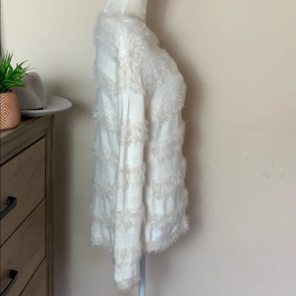 joseph a • eyelash knit sweater feels like silk - Image 4