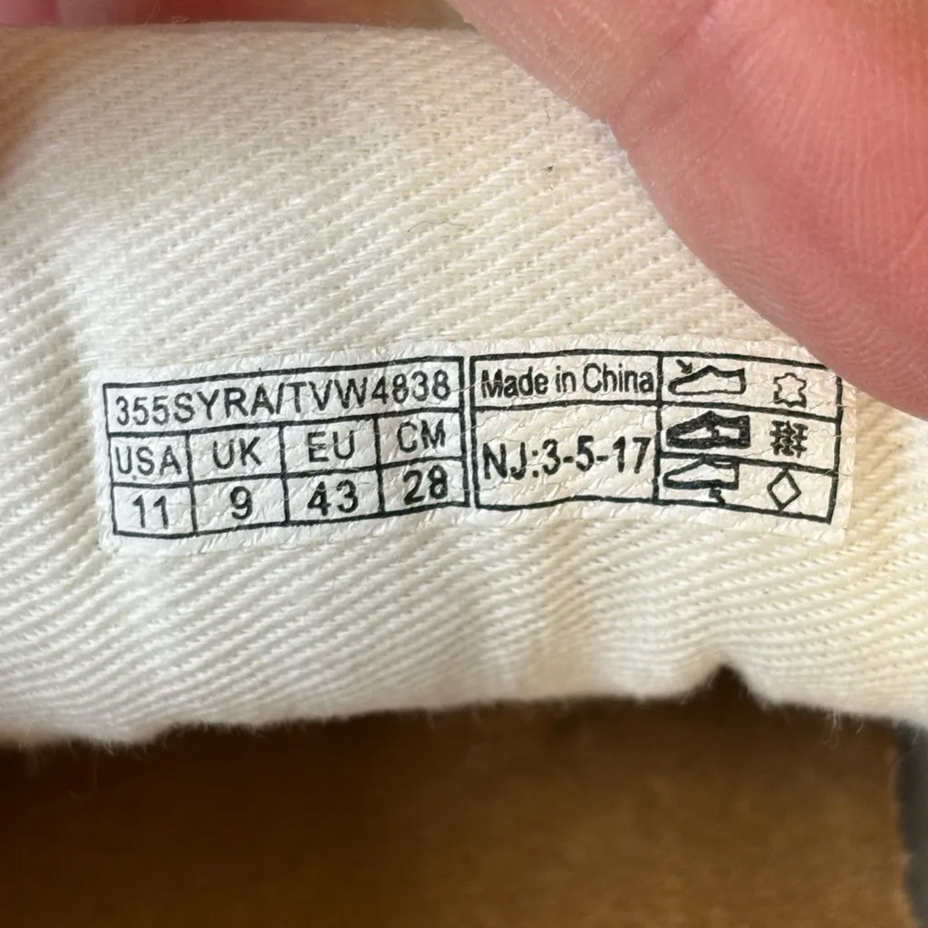 Vionic women’s Size 11 Classic White Sneakers - Image 8