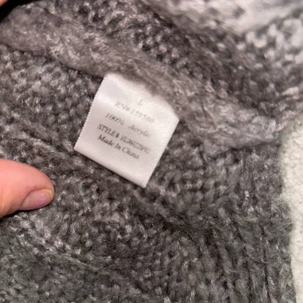 Pink‎ Lily Gray Cable Knit Sweater Large - Image 2