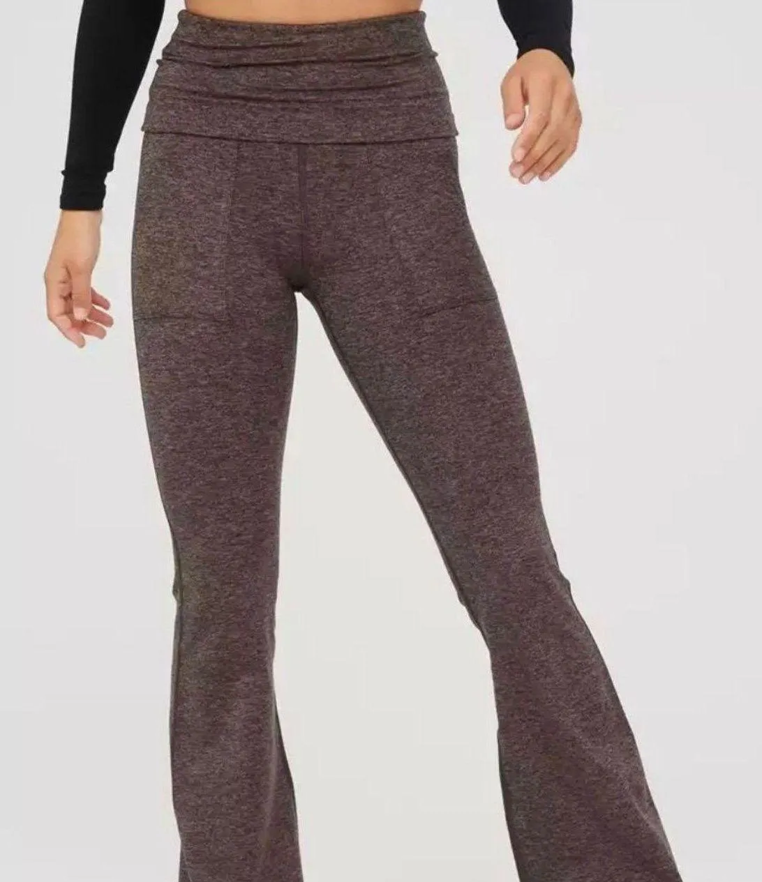 SMALL SHORT OFFLINE By  The Hugger High Waisted Foldover Flare Legging BNWTS - Image 5