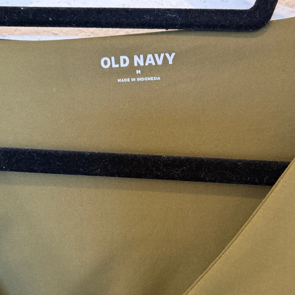 Old Navy Modern Double-Layer V-Neck Long Sleeve Size M - Image 3