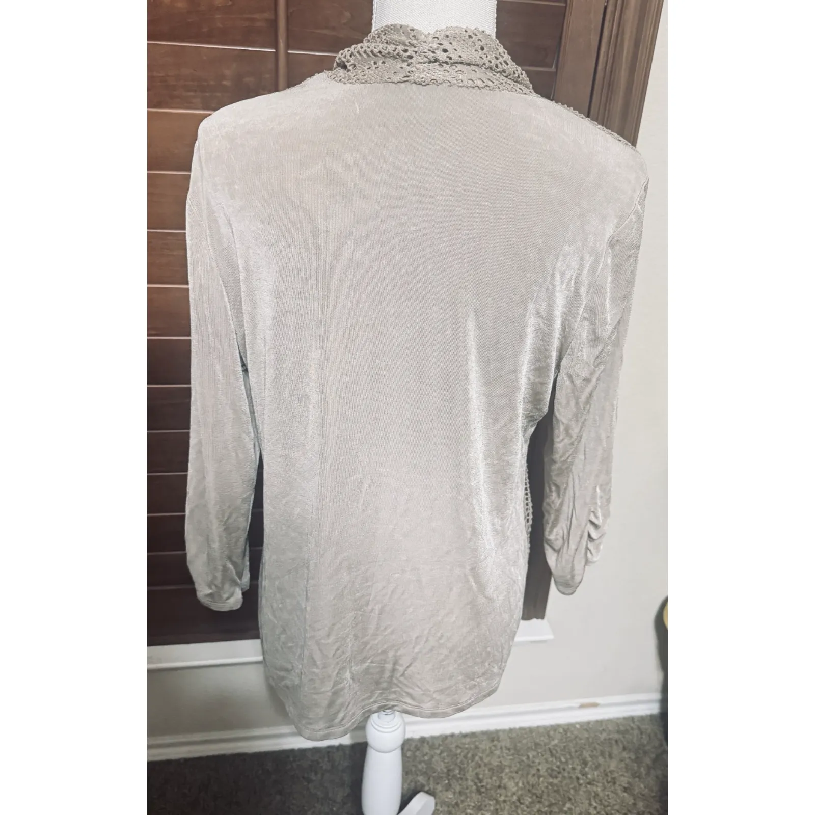 Chicos Travelers Sz 2/L Cardigan Sweater Sheer Beige Slinky Lightweight open - Image 4