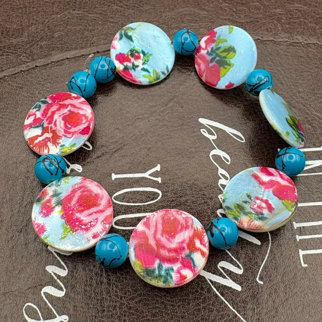 Floral Blue and Pink Beaded Bracelet - Image 2