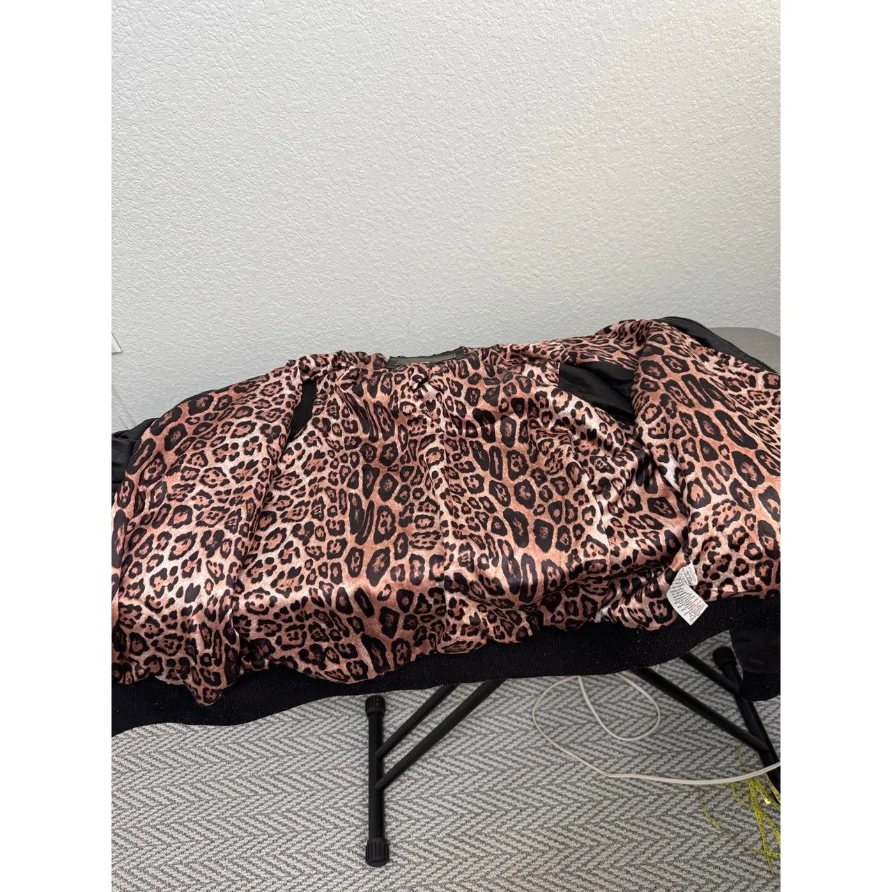 Ci Sono by Cavalli Black Faux Leather Bomber Jacket with Leopard Lining –Size 1X - Image 7