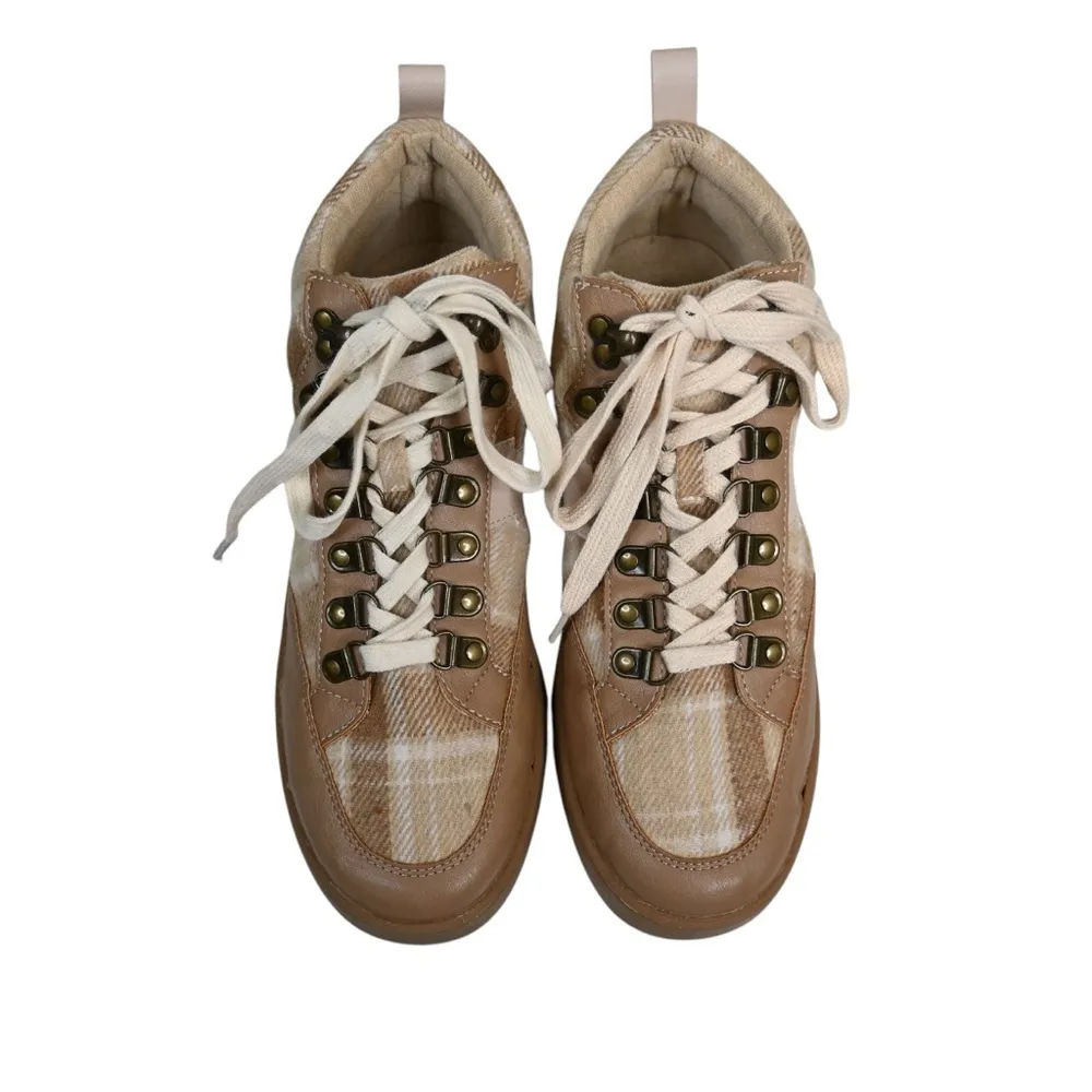 Oasis Society California Womens 8 Plaid High Top Sneakers - Image 3