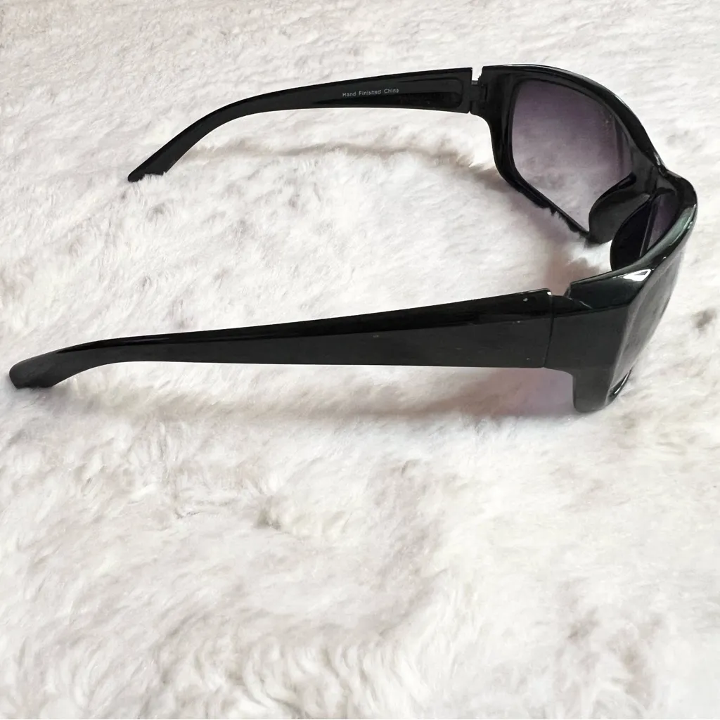 Solar Shield Wrap Around Unisex Sunglasses Fits Over Most Glasses Black Oversize - Image 11