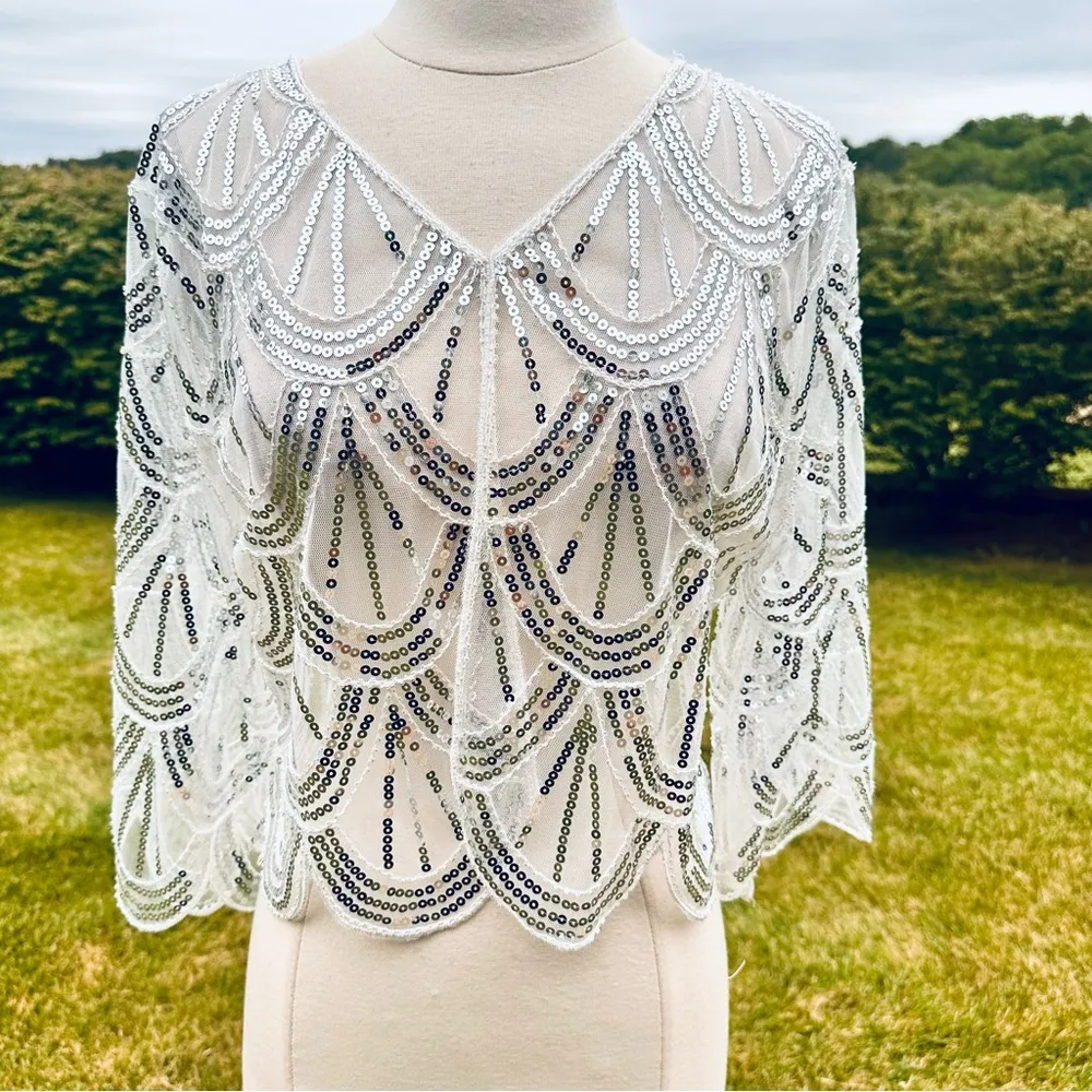 Vintage White and Silver Sequin Capelet - Image 3