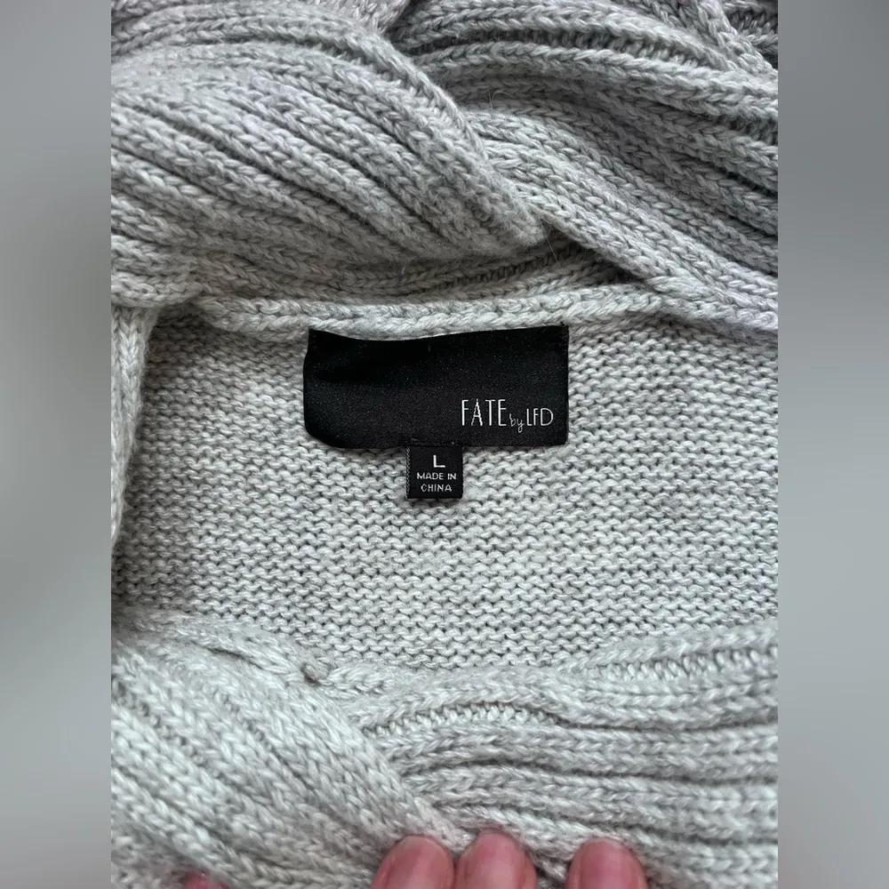 Fate by Lfd Sweater Sz L adorable Gray soft - Image 2