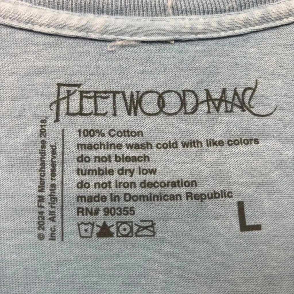 Fleetwood Mac Rumors Tour Vtg Wash blue T-shirt size Large - Image 4