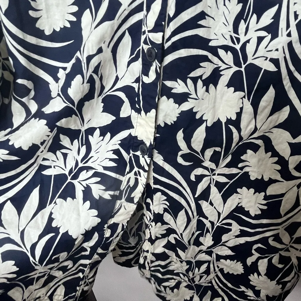 Old Navy Black and White Floral Midi Dress - Image 4