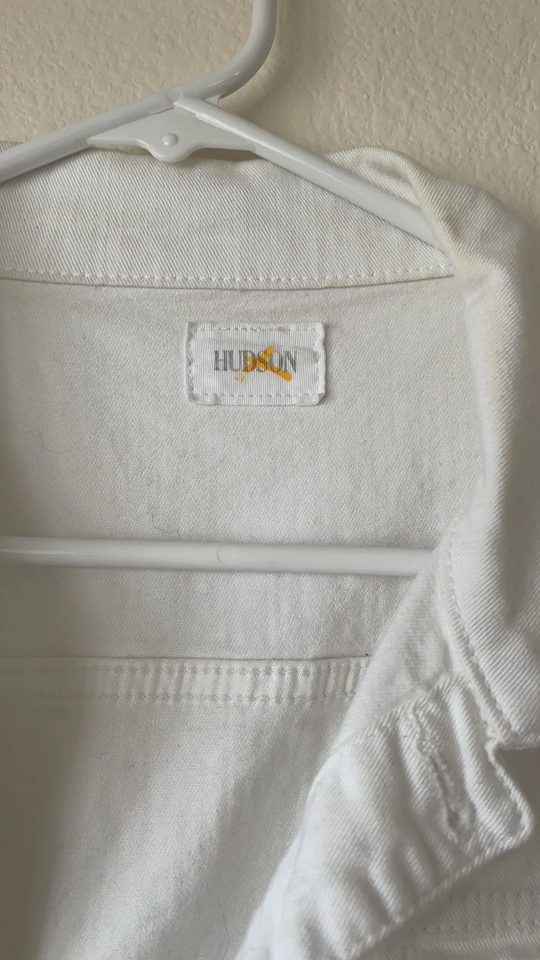 Pre loved  jean jacket in white size M - Image 5