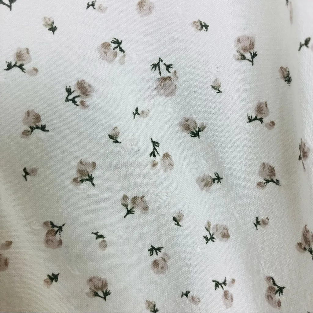 Brandy Melville, slightly cropped white with brown floral print baby doll top. S - Image 3