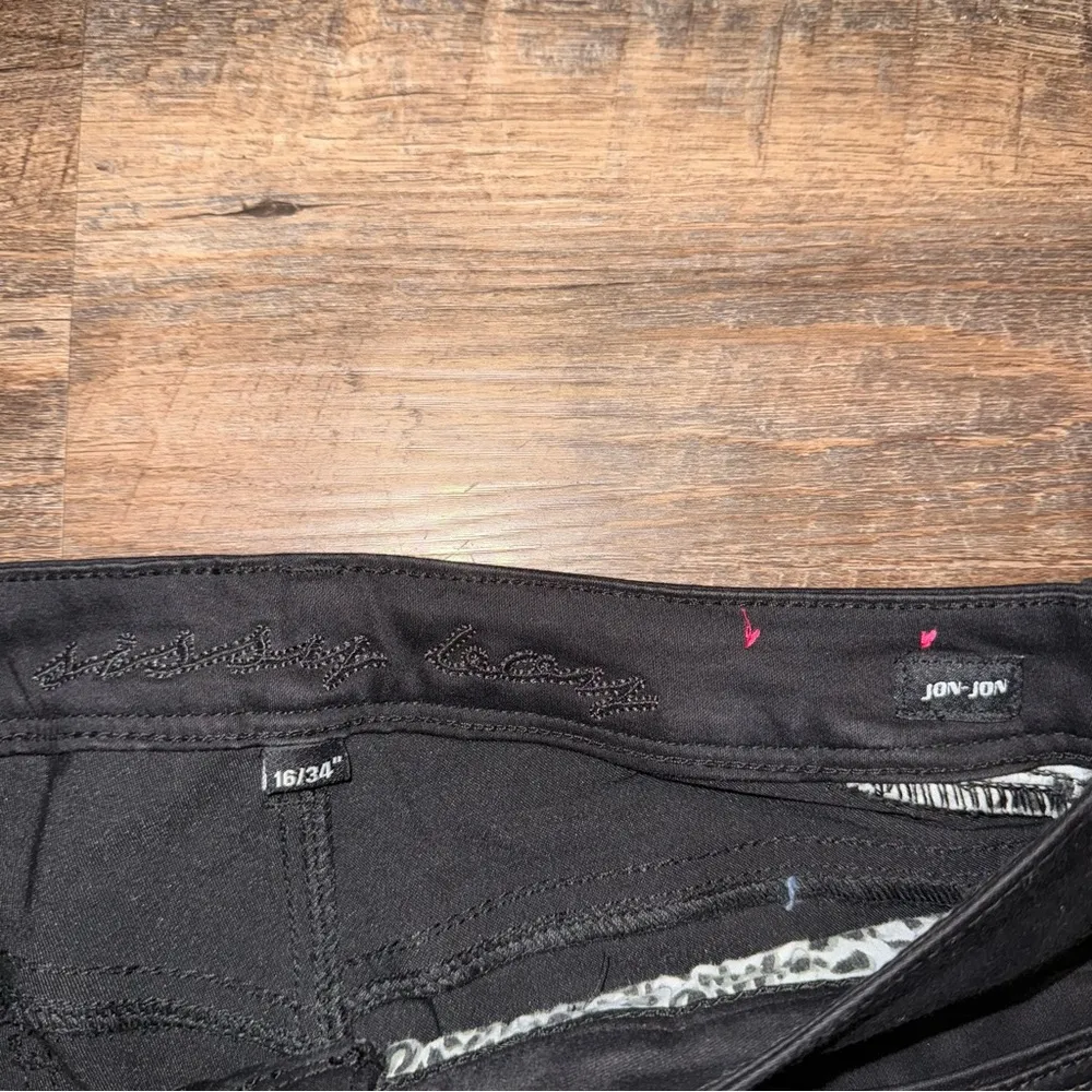 Sissy Boy Jon - Image 5