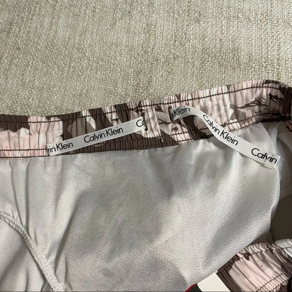 Calvin Klein Athletic Shorts - Image 9