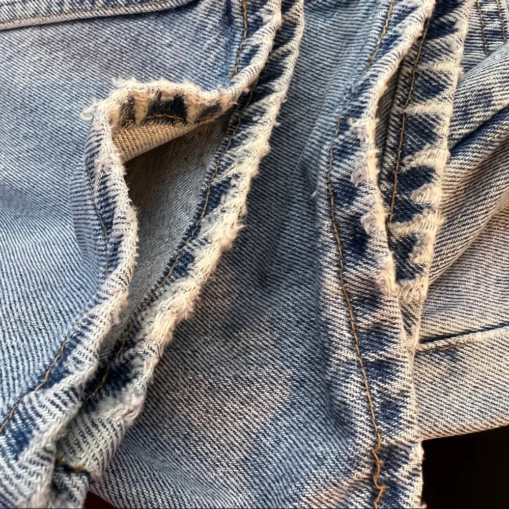 Vintage Tommy Hilfiger Jeans Old School No Stretch w/5 Pockets and Distr… - Image 10