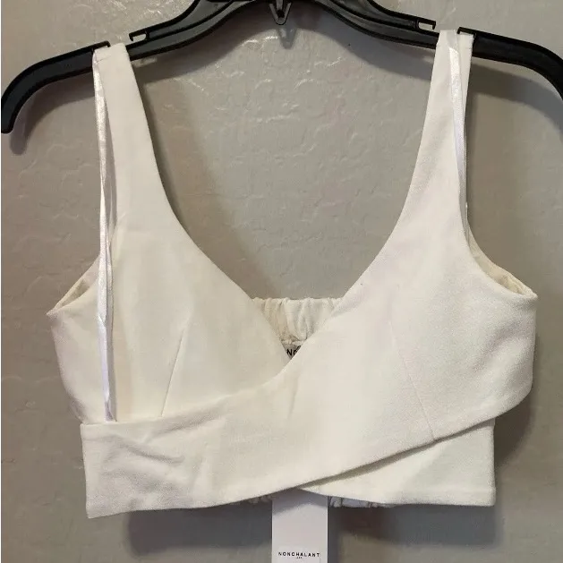 REVOLVE NONCHALANT CHERI CRISSCROSS CROP TOP | M White Size M - Image 3
