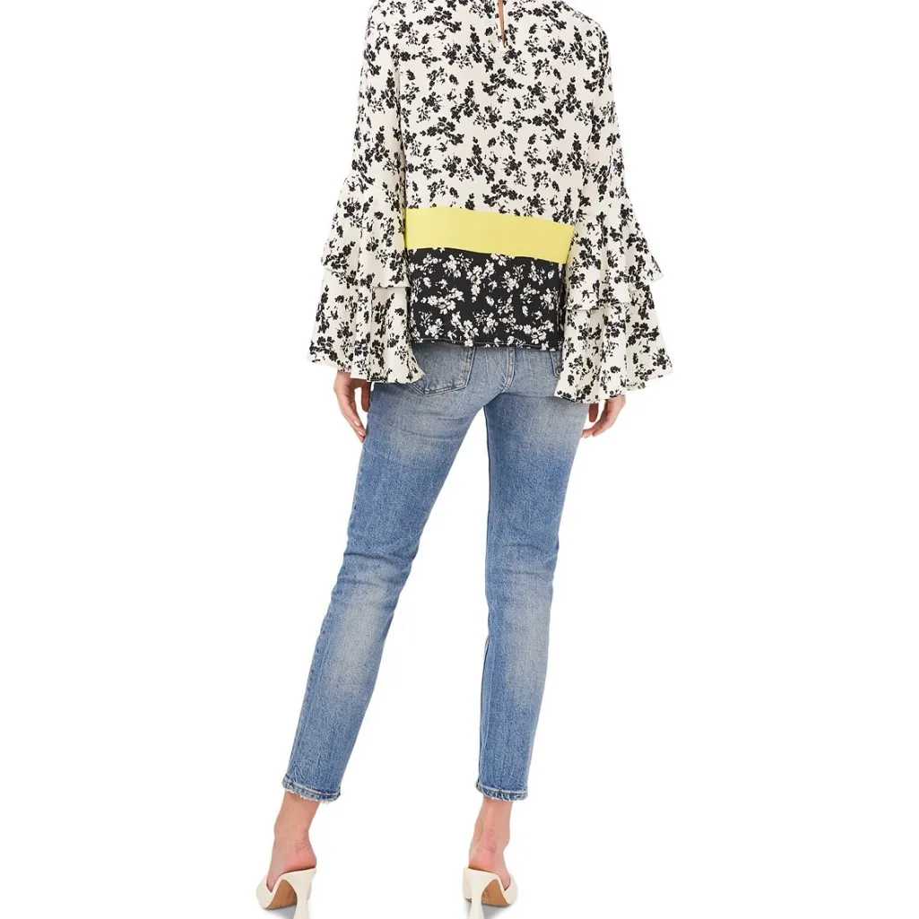 Vince Camuto Women's Printed Tiered-Bell-Sleeve Top White Birch Size Lar… - Image 4