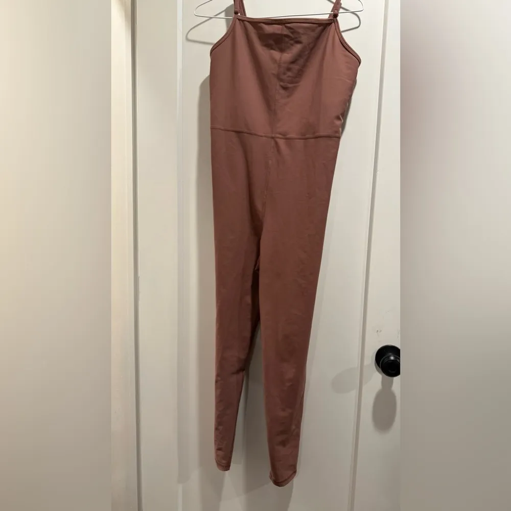 Old Navy Brown Women's Athletic Bodysuit Size Large‎ - Image 2