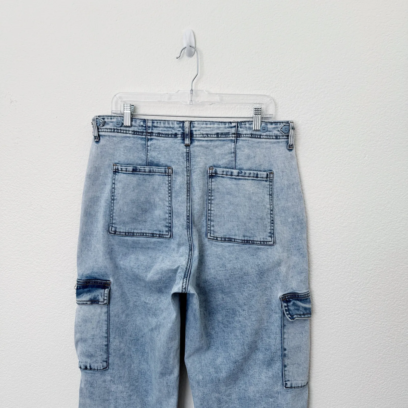[Sanctuay] Light Wash Acid Denim High Rise Wide Leg Cargo Jeans Stretch Size 32 - Image 5