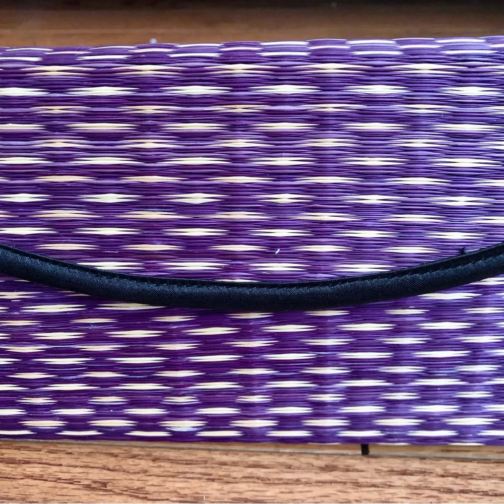 Saraye Tatami Purple Tan Baskets of Cambodia Geometric Shoulder Bag - Image 3