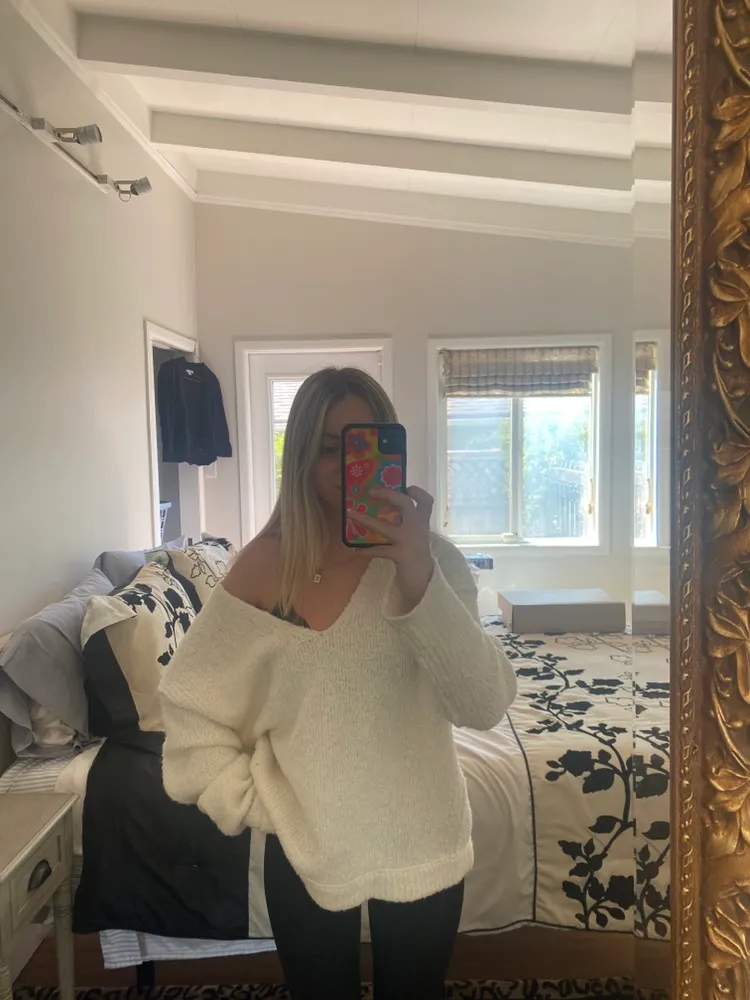 Free People Oversized Sweater - Image 4