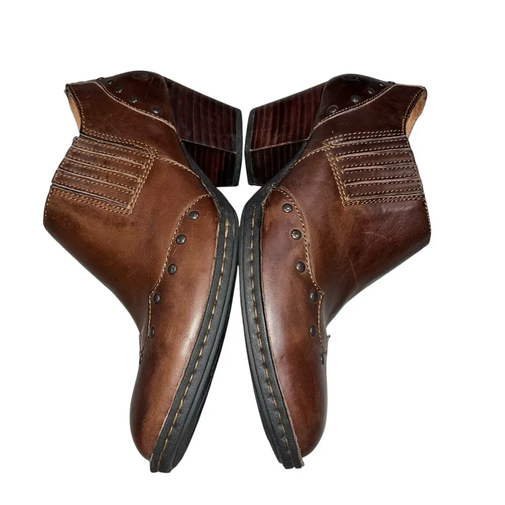 Born Tour Brown Leather Studded Western Booties Ankle Boots Shoes size 8.5 / 40 - Image 5