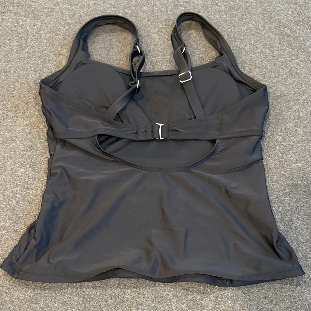 Cupshe Black Women's Tank Top - Image 3