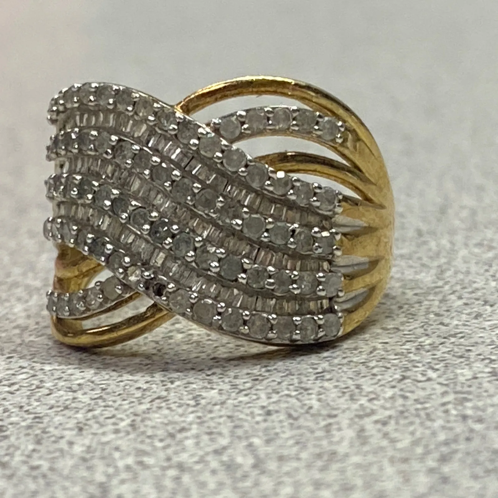 925 Gold Over Sterling Diamond Infinity Ring Round Sparkle Statement Band Size 6 - Image 3