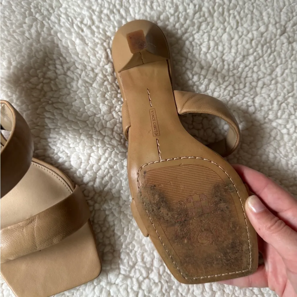 6 Brown/Tan Small Heels - Image 4